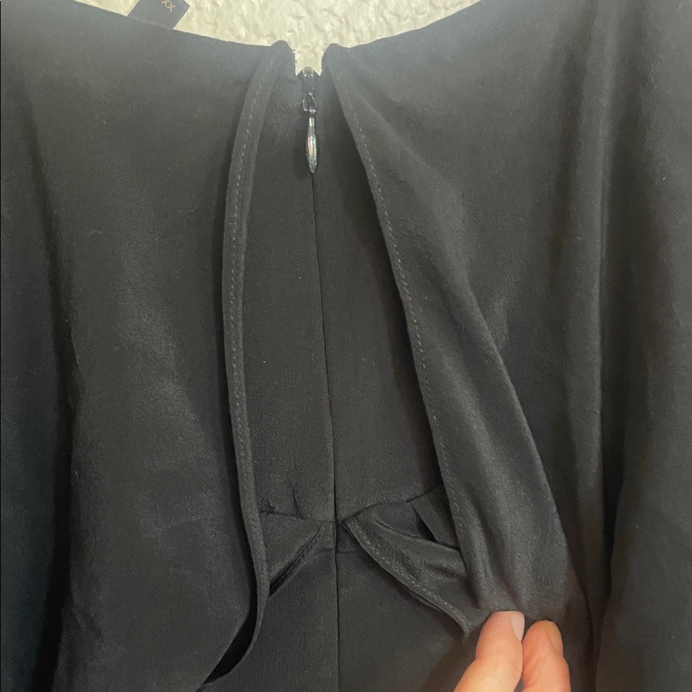 BCBG MaxAzaria 100% Silk Black Layered tiered Women's tank top - Picture 7 of 8